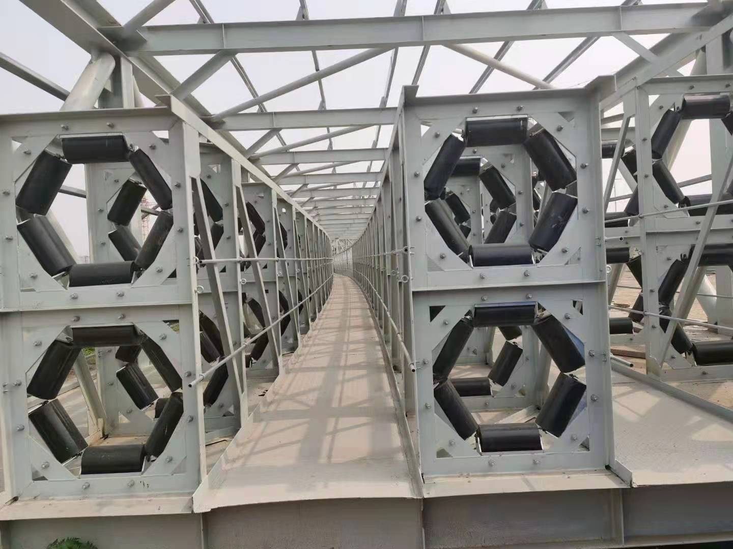 技术赋能绿色输送 保定中博工矿管带机凭借九大优势领跑行业